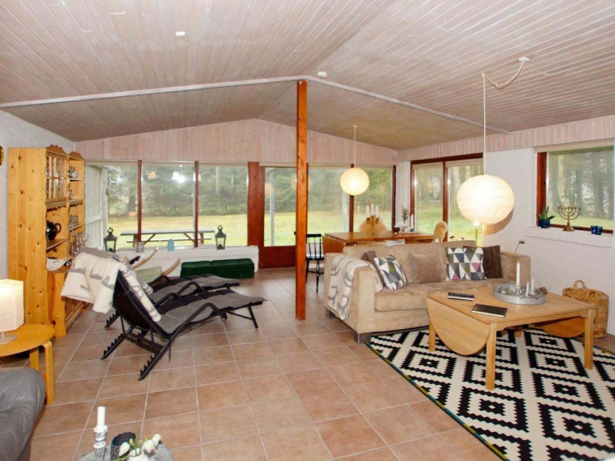 2 Person Holiday Home In Tarm Fjerbæk Εξωτερικό φωτογραφία