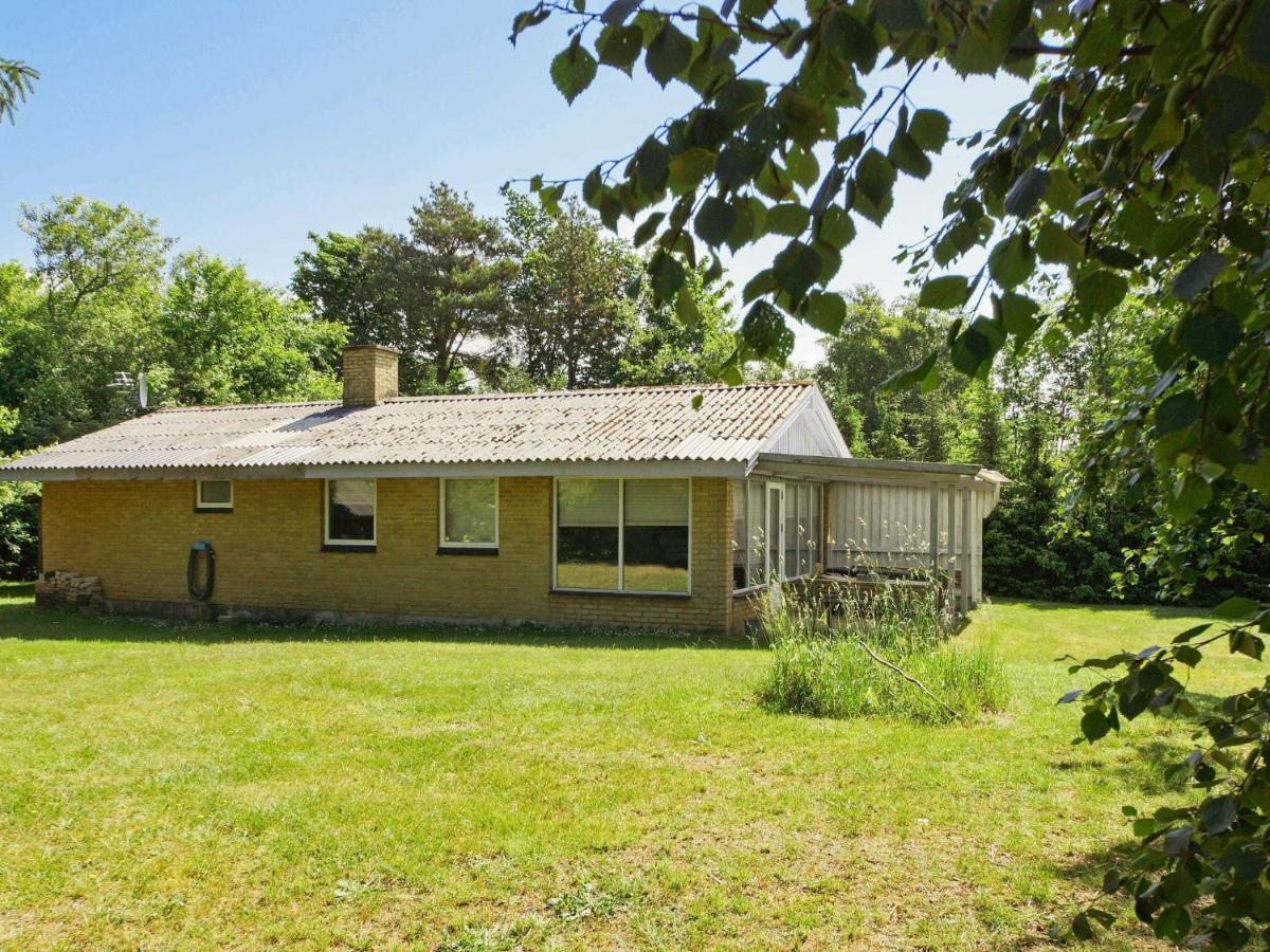 2 Person Holiday Home In Tarm Fjerbæk Εξωτερικό φωτογραφία